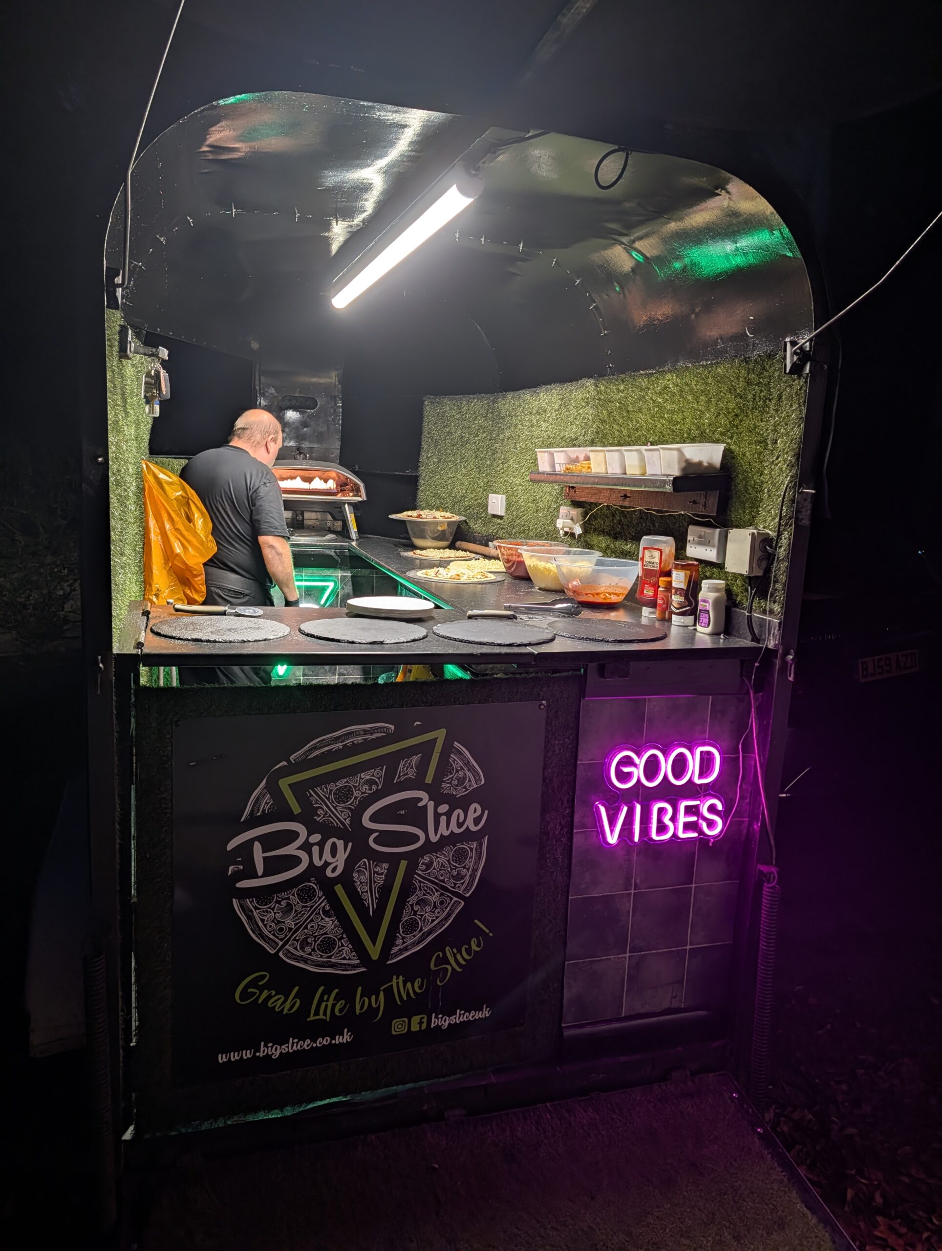 Big Slice pizza catering in Stroud, Cotswold for an 18th Birthday party,